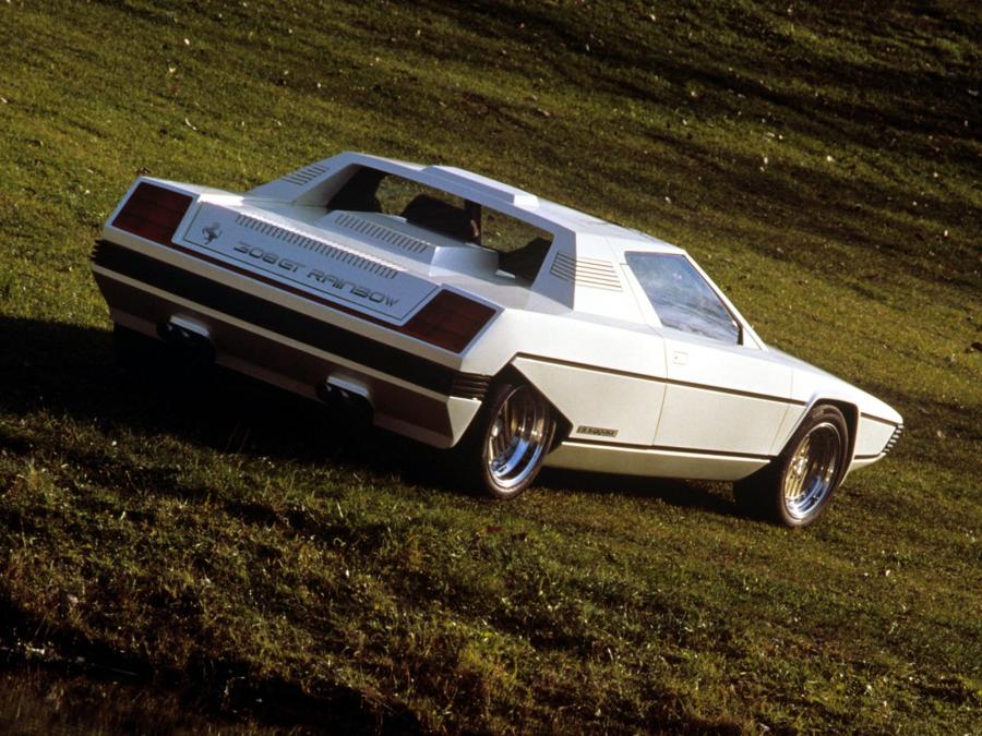  Ferrari 308 GT Rainbow Concept 1976 года  (фото 4 из 22)